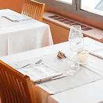 Smart King, By R Collection Hotel Varedo