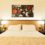 Hotel Smart King, By R Collection 4*