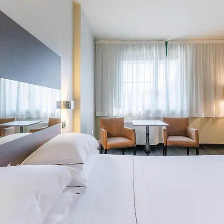 Hotel Smart King, By R Collection Varedo