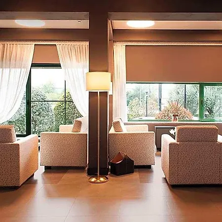 Hotel Smart King, By R Collection