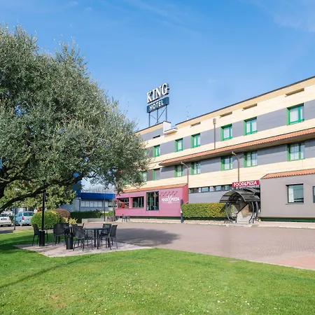 Hotel Smart King, By R Collection