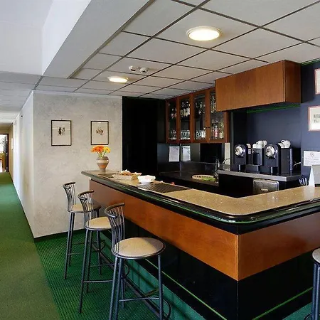 Hotel Smart King, By R Collection Varedo